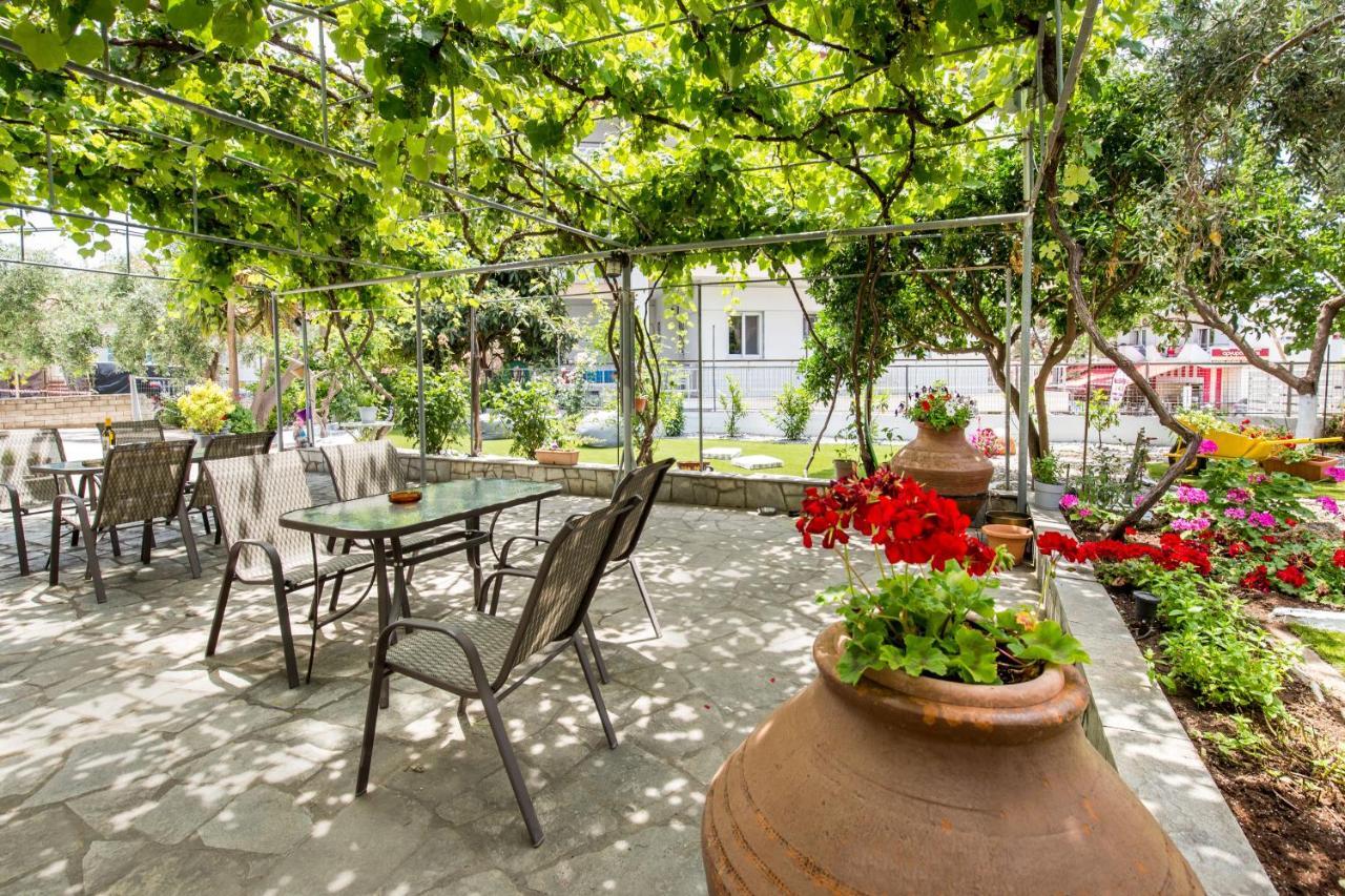Ianos Apartments Потос Екстериор снимка