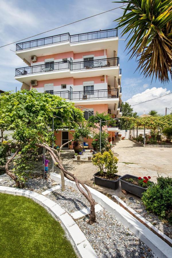 Ianos Apartments Потос Екстериор снимка