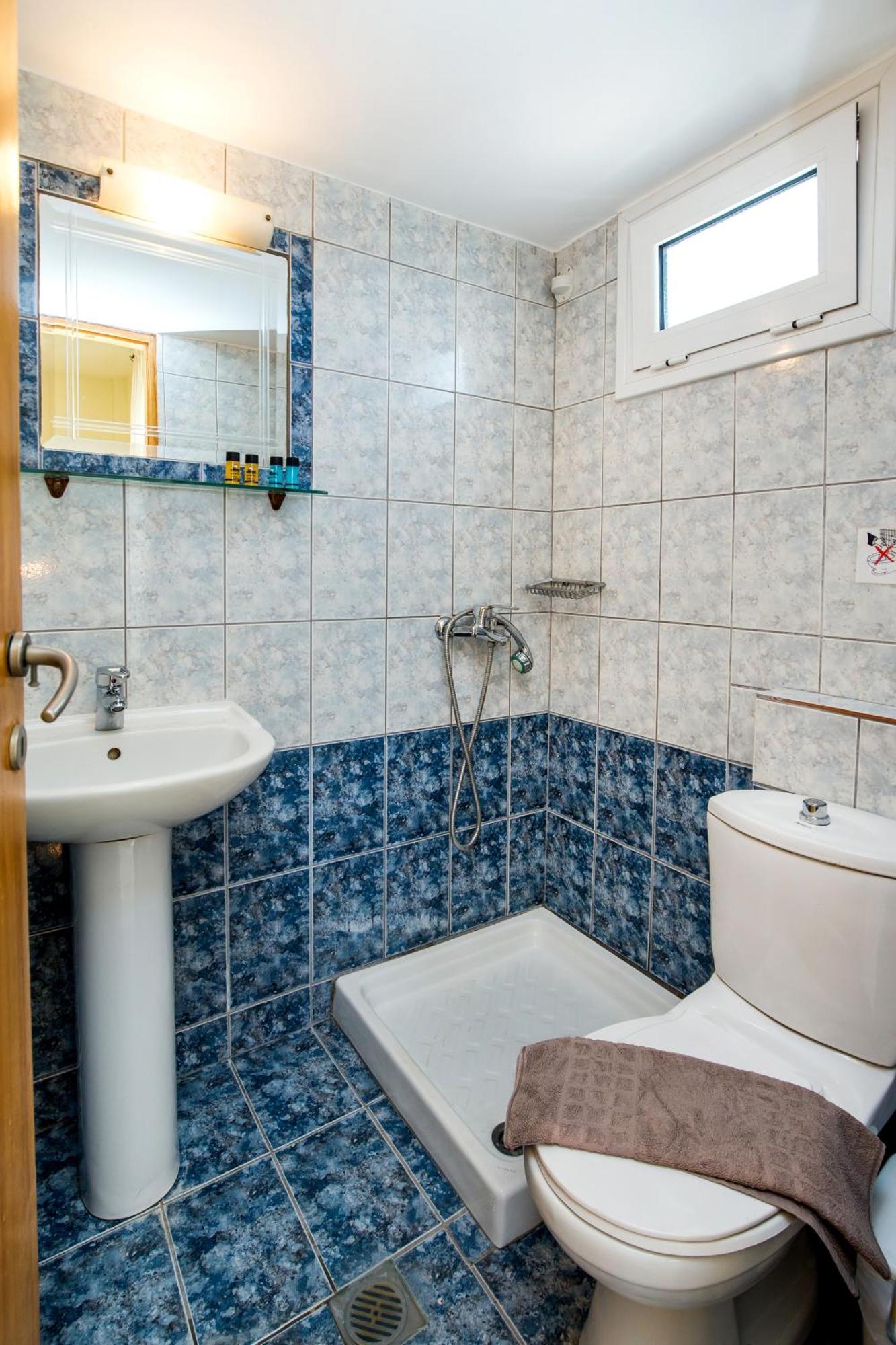 Ianos Apartments Потос Екстериор снимка
