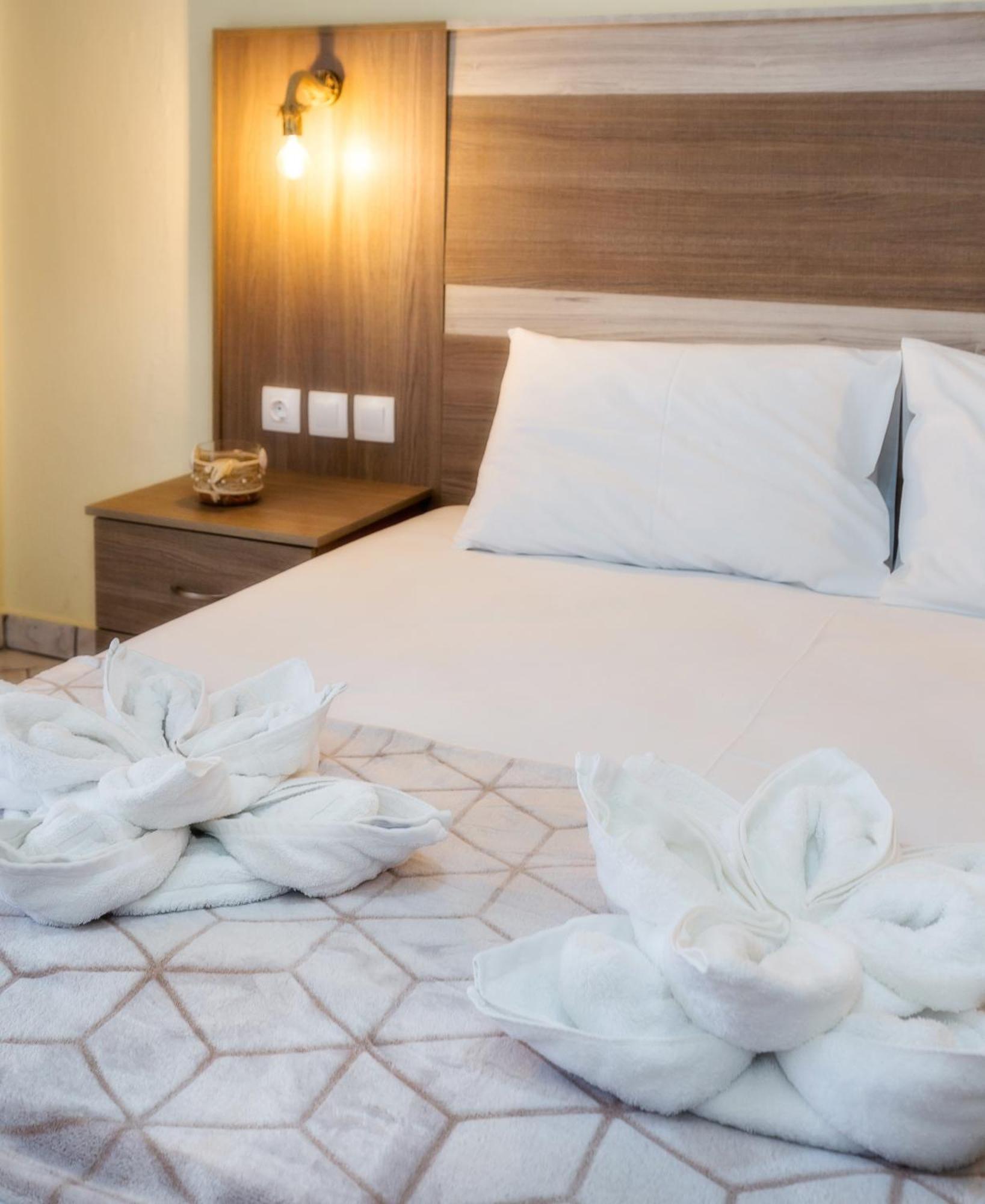 Ianos Apartments Потос Екстериор снимка
