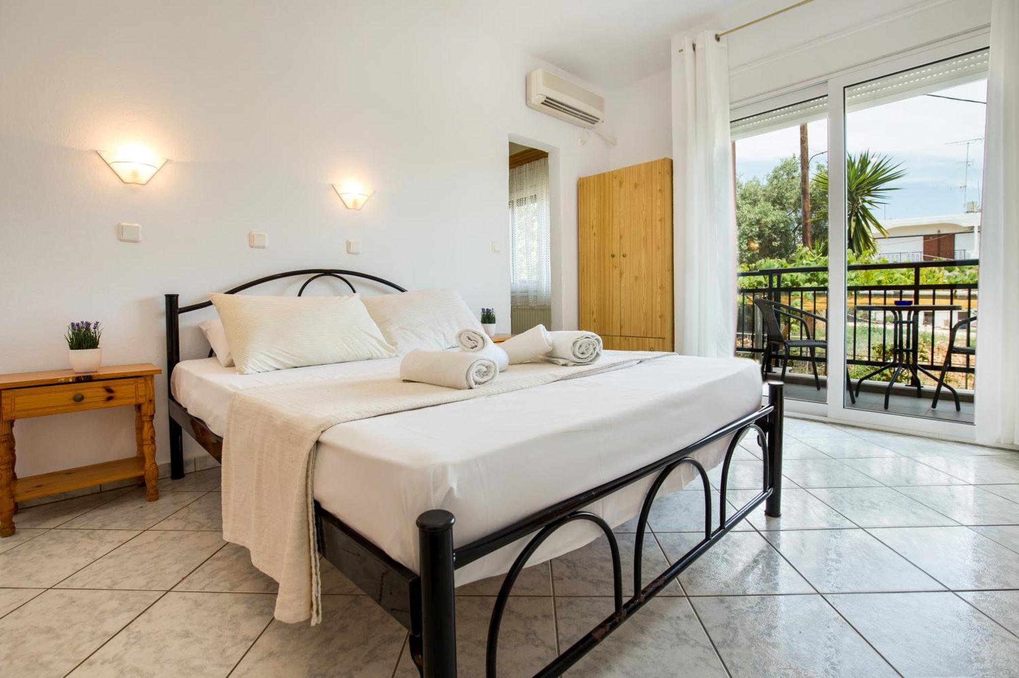 Ianos Apartments Потос Екстериор снимка