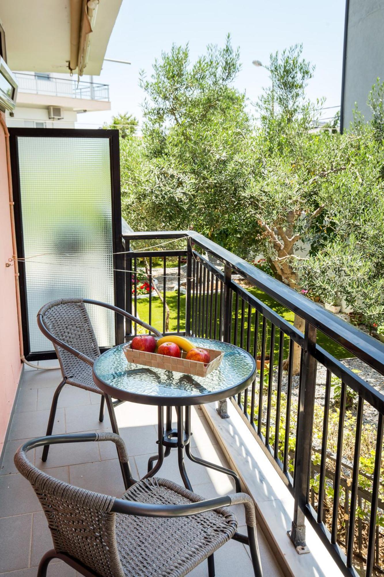 Ianos Apartments Потос Екстериор снимка