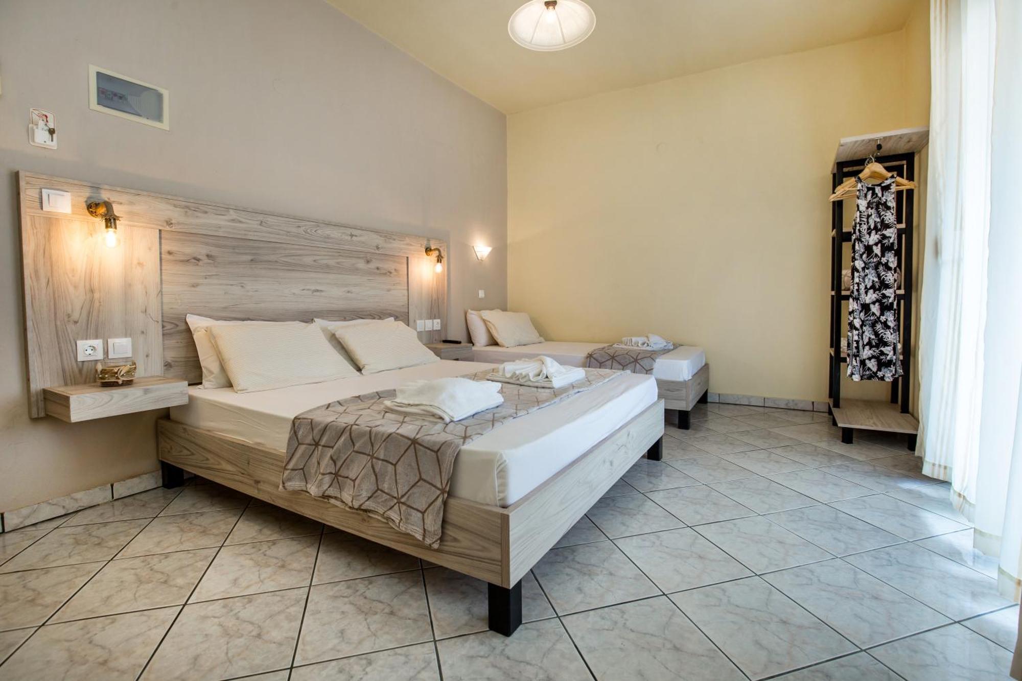 Ianos Apartments Потос Екстериор снимка